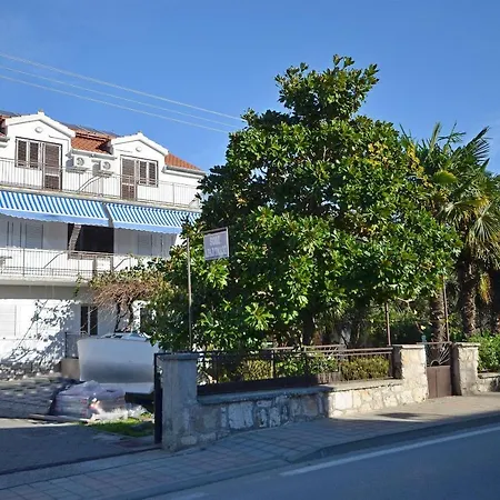 Apartamento And Bepina Vodice