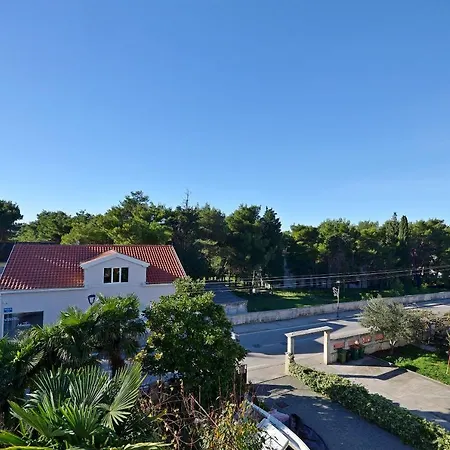 Διαμέρισμα And Bepina *