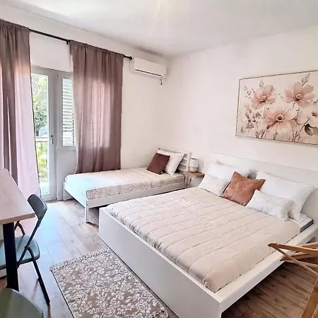 Apartamento And Bepina *