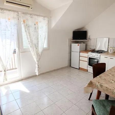 Appartement And Bepina