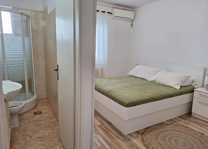 Appartement And Bepina