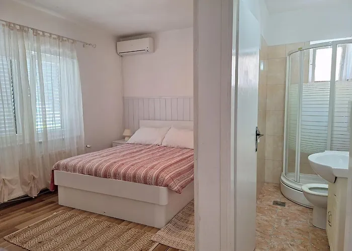 Appartement And Bepina