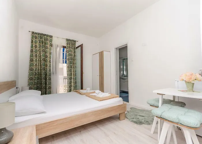 Appartement And Bepina